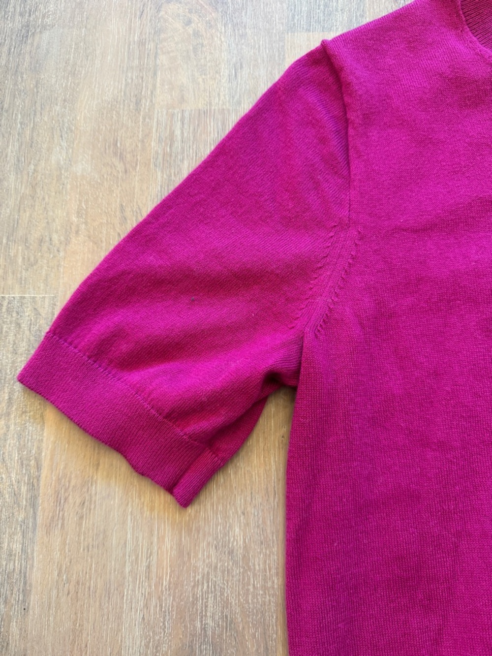 J.Crew Short Sleeve Sweater Top Pink Magenta Lightweight Knit Size Small - Picture 3 of 6